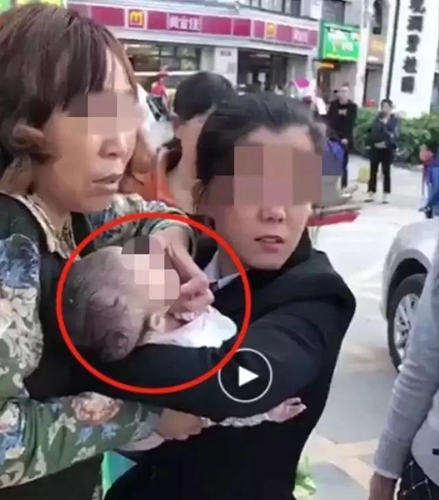 河南三门峡市5岁男童被高空抛物的瓷砖砸中身亡 谁担责？