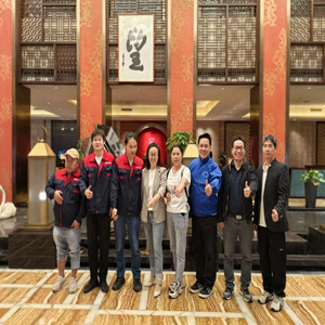 江苏无锡五星酒店大型水晶灯清洗挑战完成！